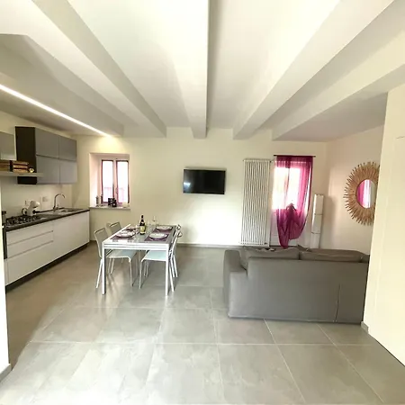 La Court Holiday home *